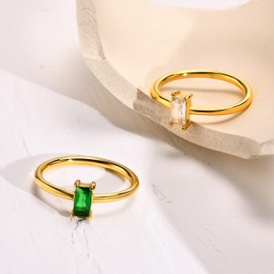 Gold Baguette Stone Ring with Clear and Emerald Zircon – Minimalist Style