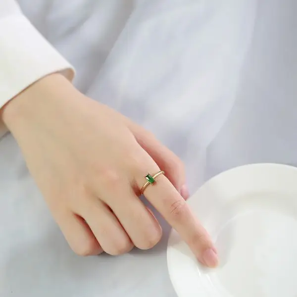 Gold Baguette Stone Ring with Clear and Emerald Zircon – Minimalist Style