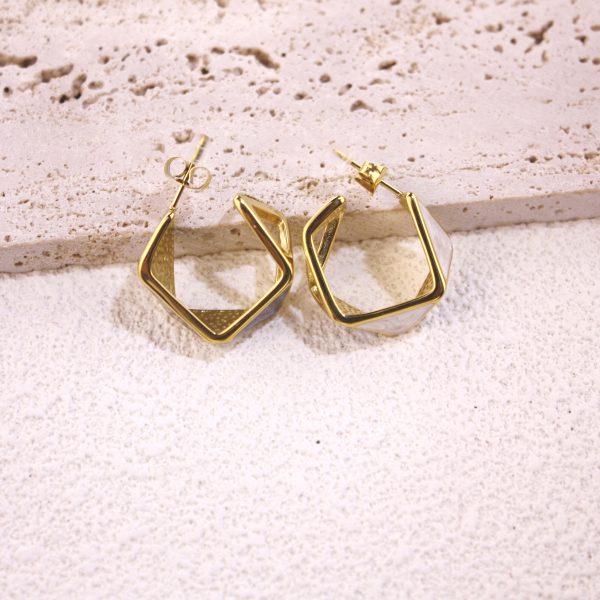 Modern Geometric Shell Stud Earrings – Natural Shell Inlay in Stainless Steel Gold