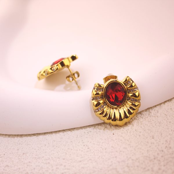 Vintage Red Gemstone Earrings – Gold Shell Fan Statement Studs